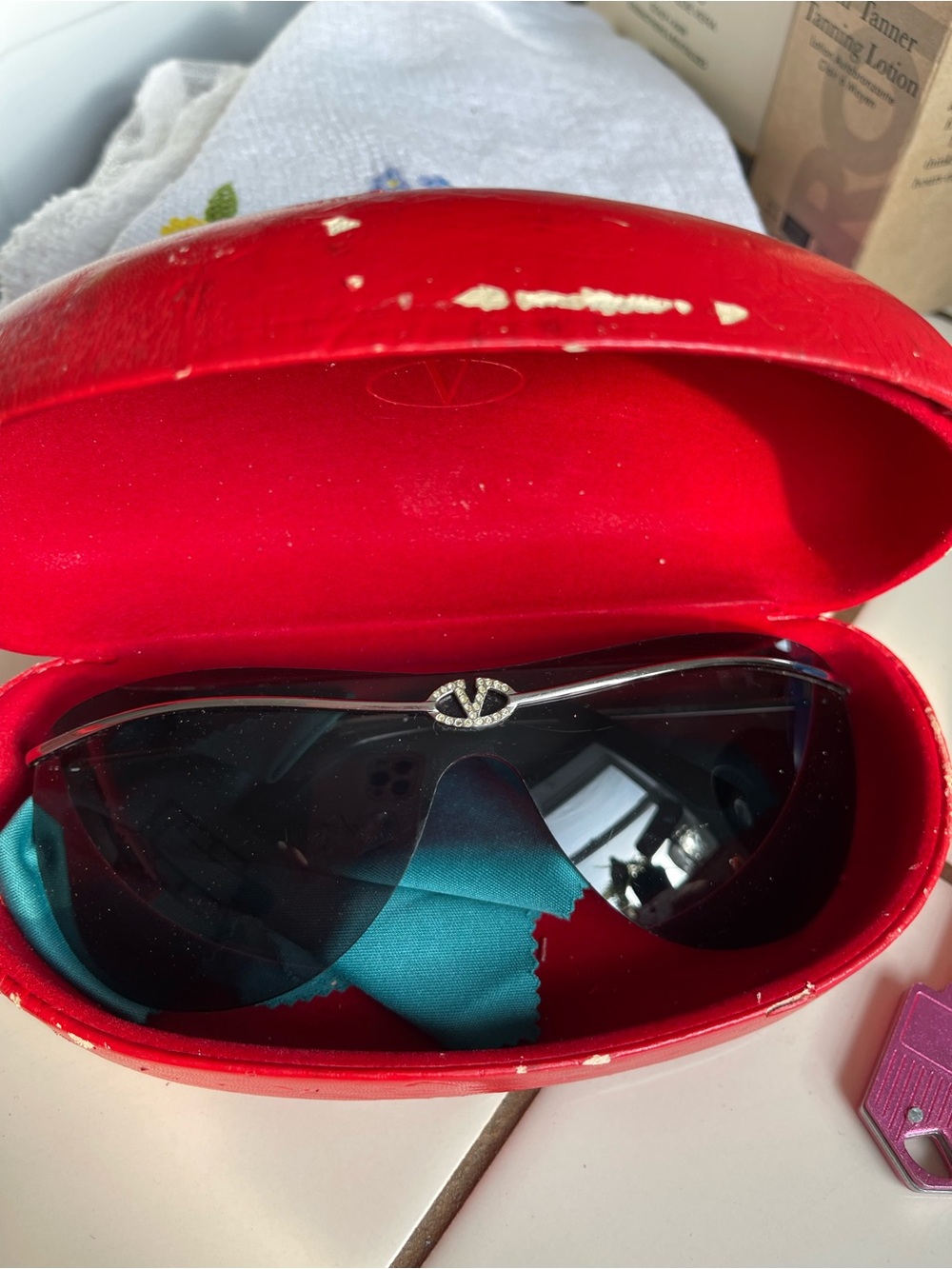Valentino Black Shield Sunglasses with Red Case - Picture 3 of 4